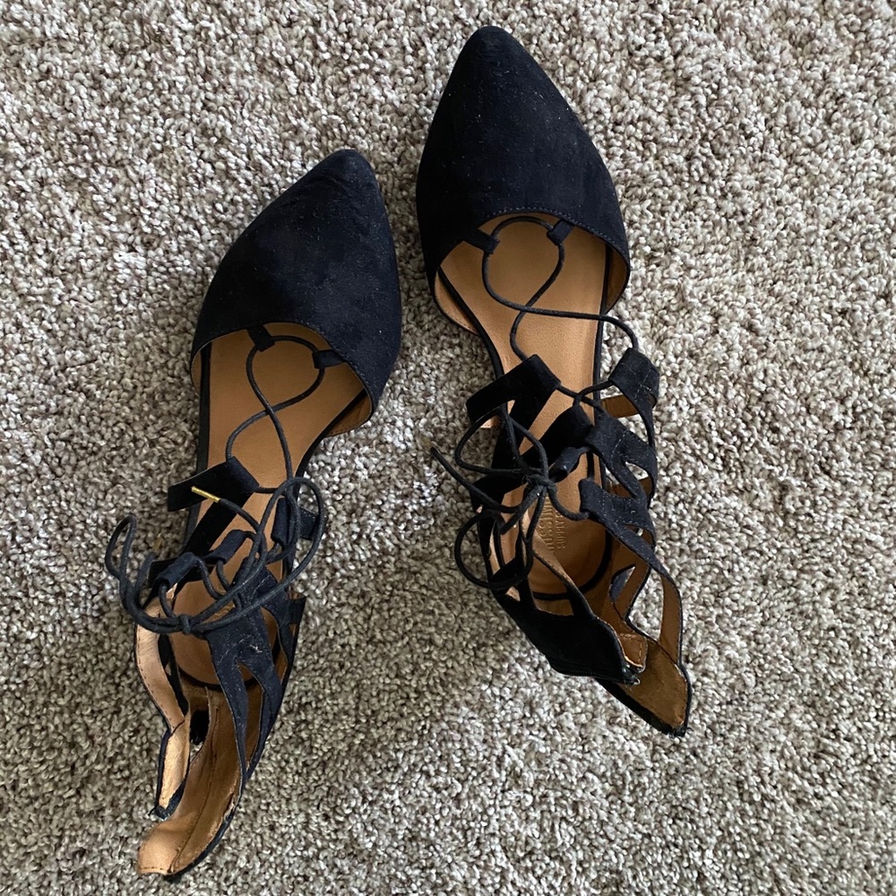 ✨lace up zipper back flats ✨